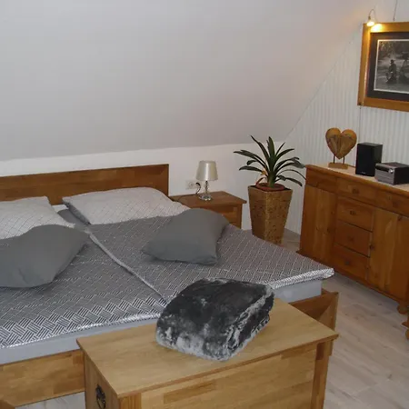 Ferienzimmer Am Stadtrand Privatunterkunft *